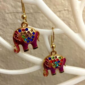 5/$10❤️❤️❤️NEW Pink Enamel & Rhinestoned TrunksUp Elephant Earring’s